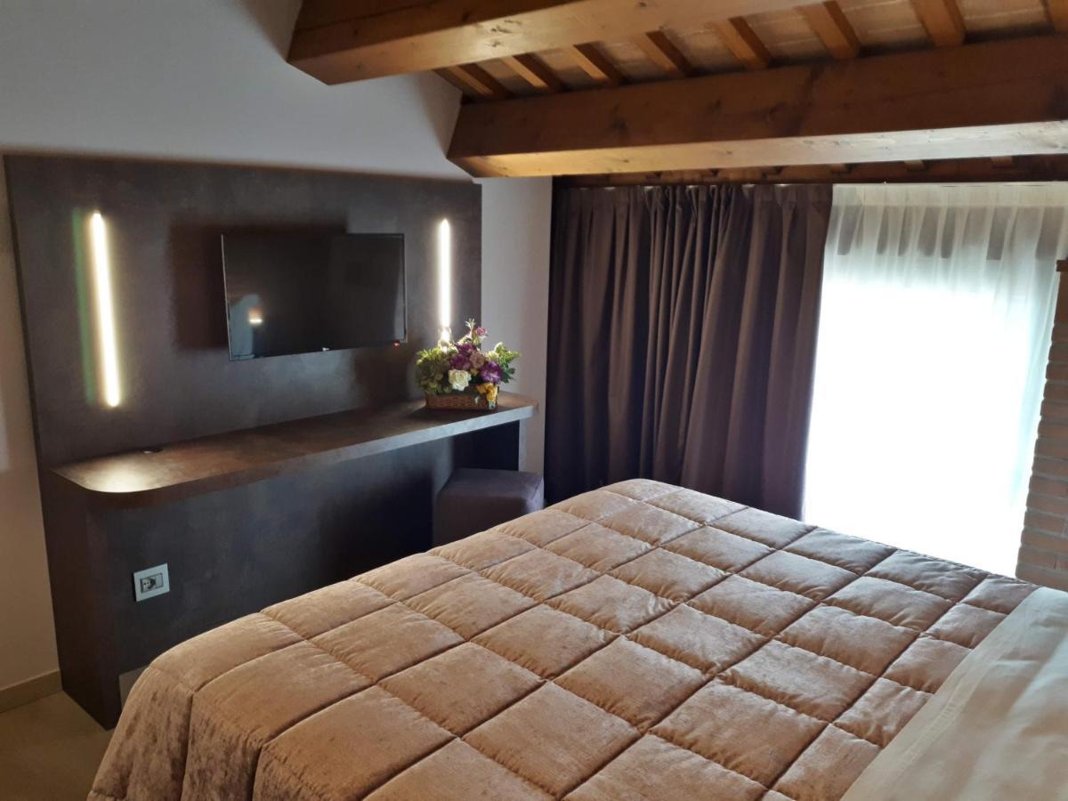 Agriturismo Cabrele Santorso Exterior photo